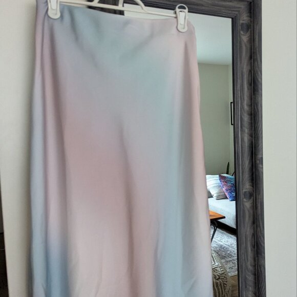 Aritzia Dresses & Skirts - Aritzia Babaton Slip Satin Skirt